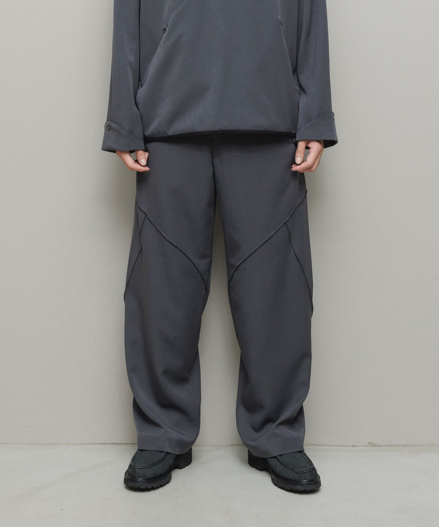 BAL / ii_iiiiiii TECHNICAL WOOL TROUSER