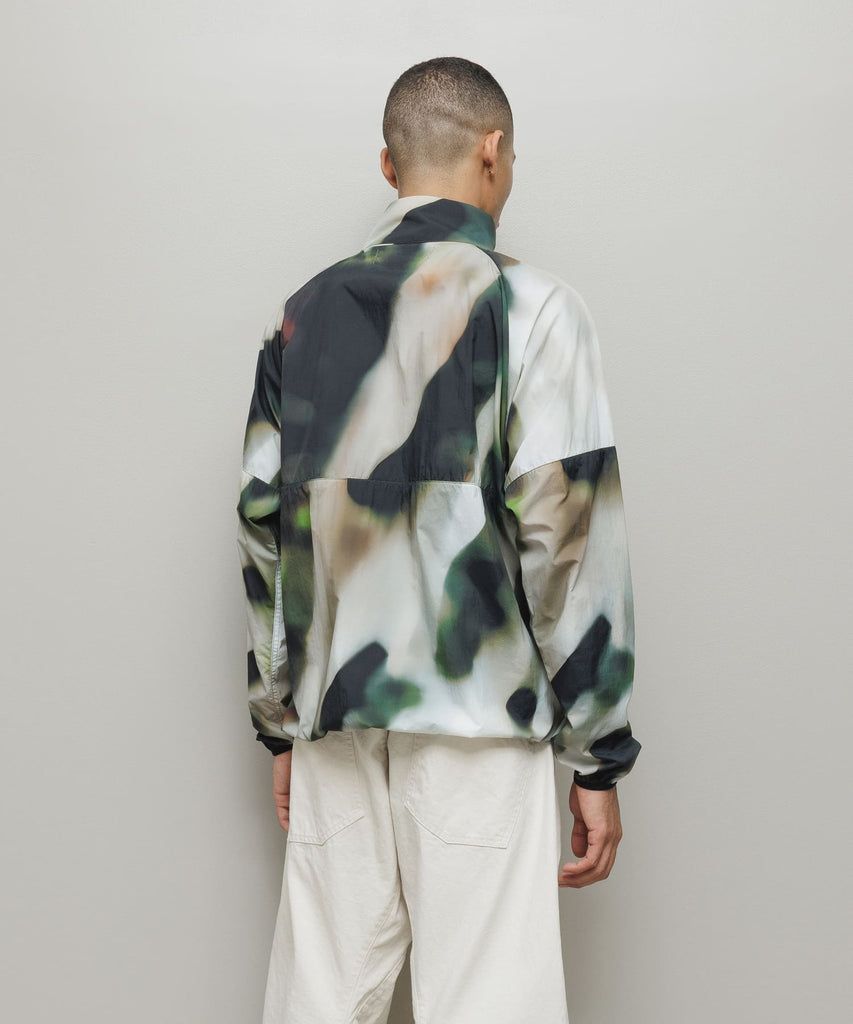 LIGHT WEIGHT WIND SHELL JACKET