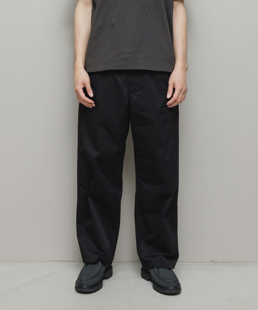 ANGLED SEAM CHINO PANT