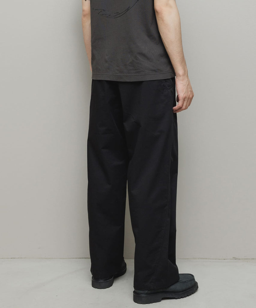 ANGLED SEAM CHINO PANT