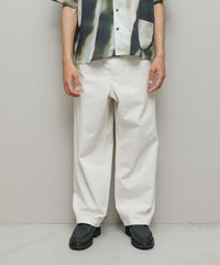ANGLED SEAM CHINO PANT