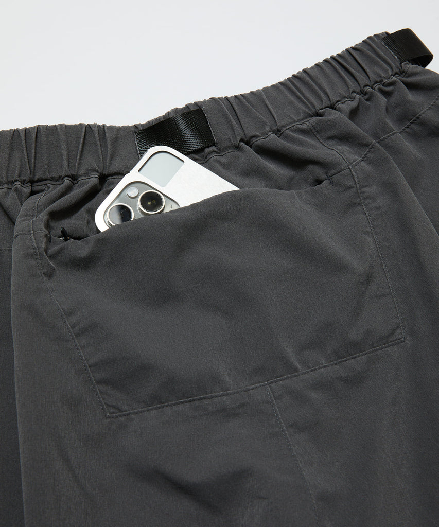 COOL DOTS BELTED SHORT