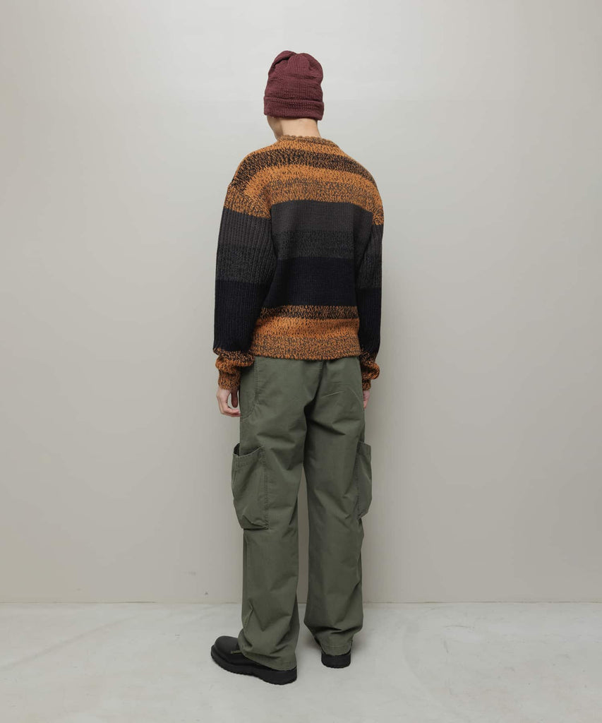 GRADATION STRIPE CREWNECK SWEATER