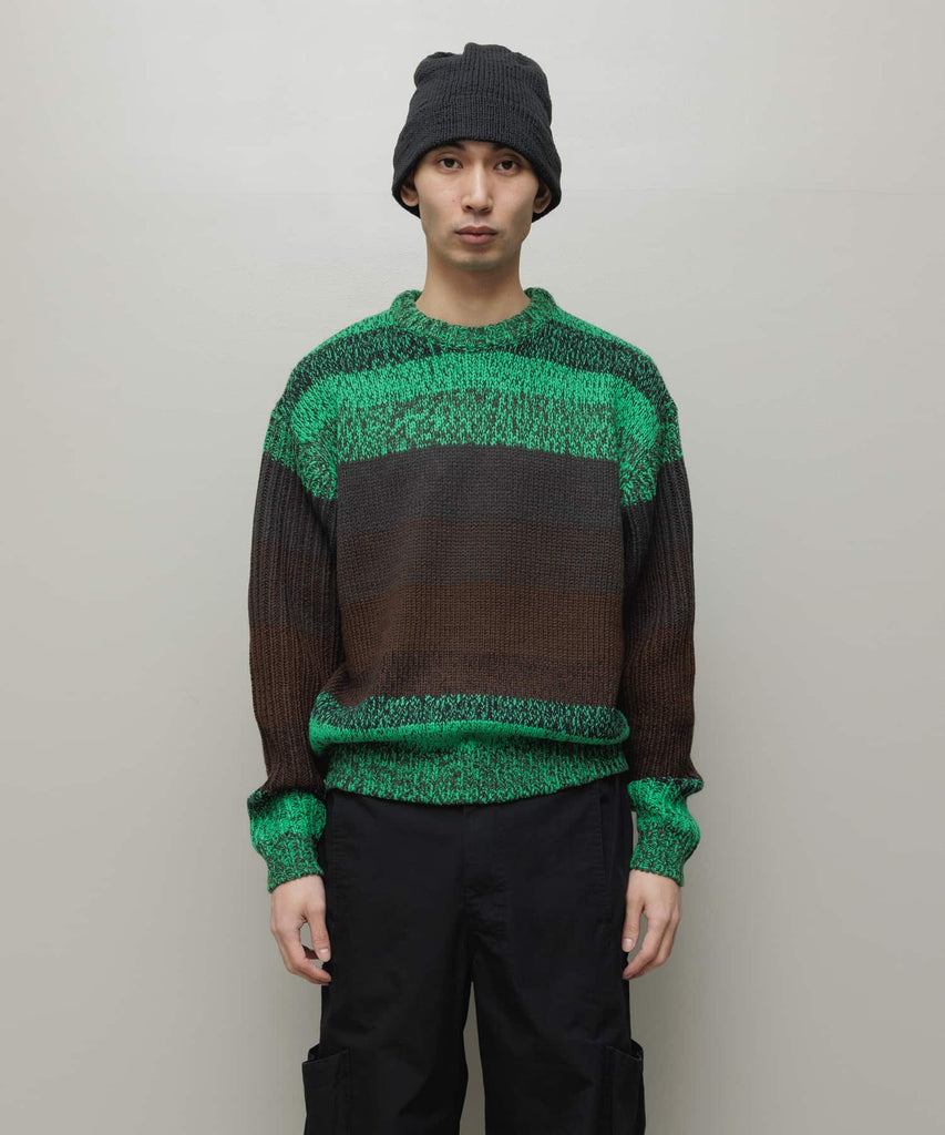 GRADATION STRIPE CREWNECK SWEATER