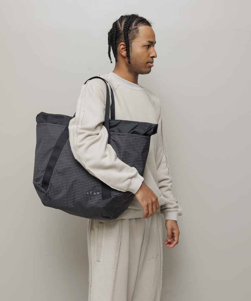bal / SPEAKEASY GRID GEAR TOTE