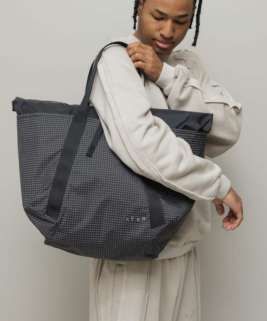bal / SPEAKEASY GRID GEAR TOTE